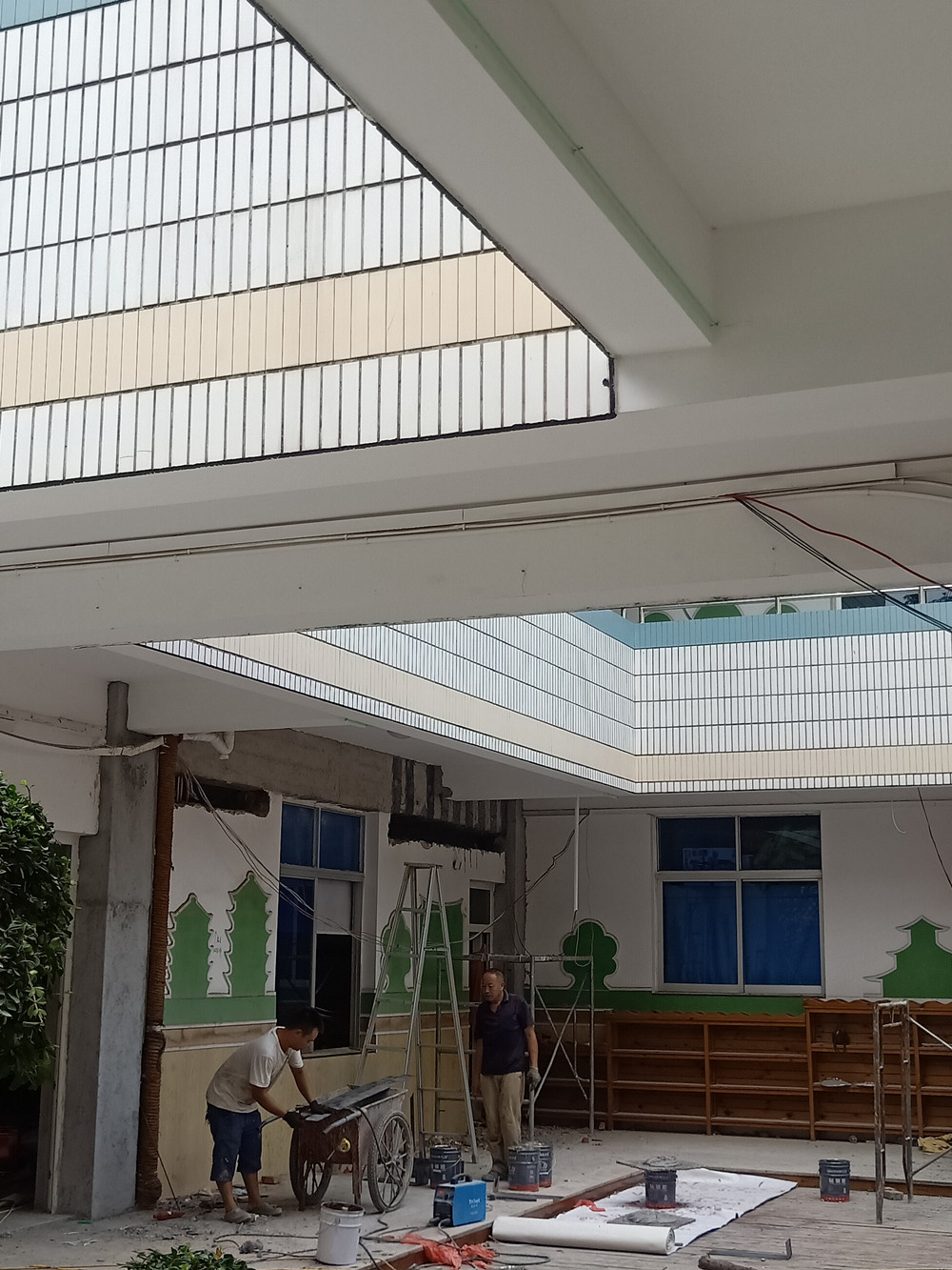 ΪʲôÓÃÁË´Éש½º»¹ÒªÓôÉש±³½º£¿ ΪʲôÓÃÁË´Éש½º»¹ÒªÓôÉש±³½º£¿