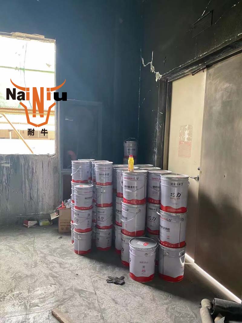 ��Ů��ǽ���ķ�ˮ��ô����